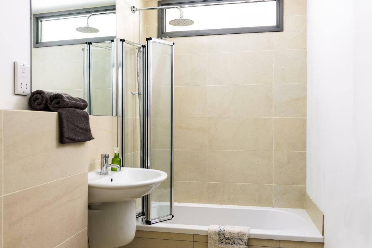 Lancing Beach Apartment. Esterno foto